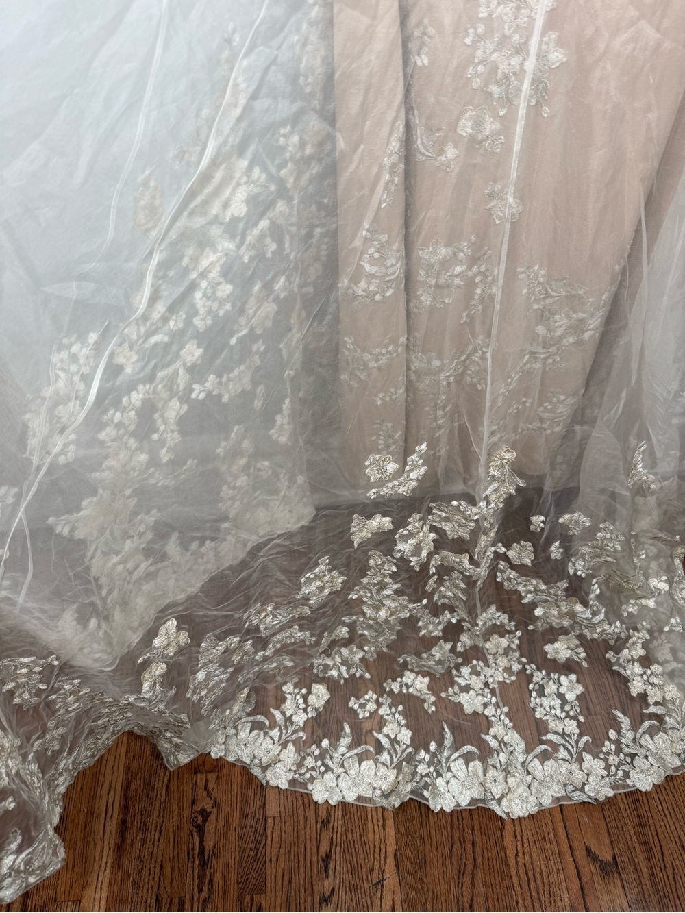 ✨ BRAND NEW WITH TAGS ✨ Jenny Yoo "Alessandra" Wedding Dress - Size 16 - Picture 8 of 16